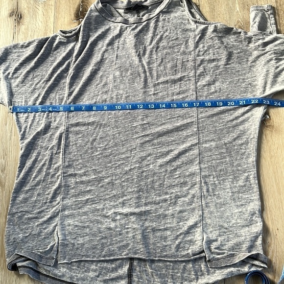 All Saints Aino Acid Wash Cold Shoulder Long Sleeve Top Gray - Picture 13 of 13